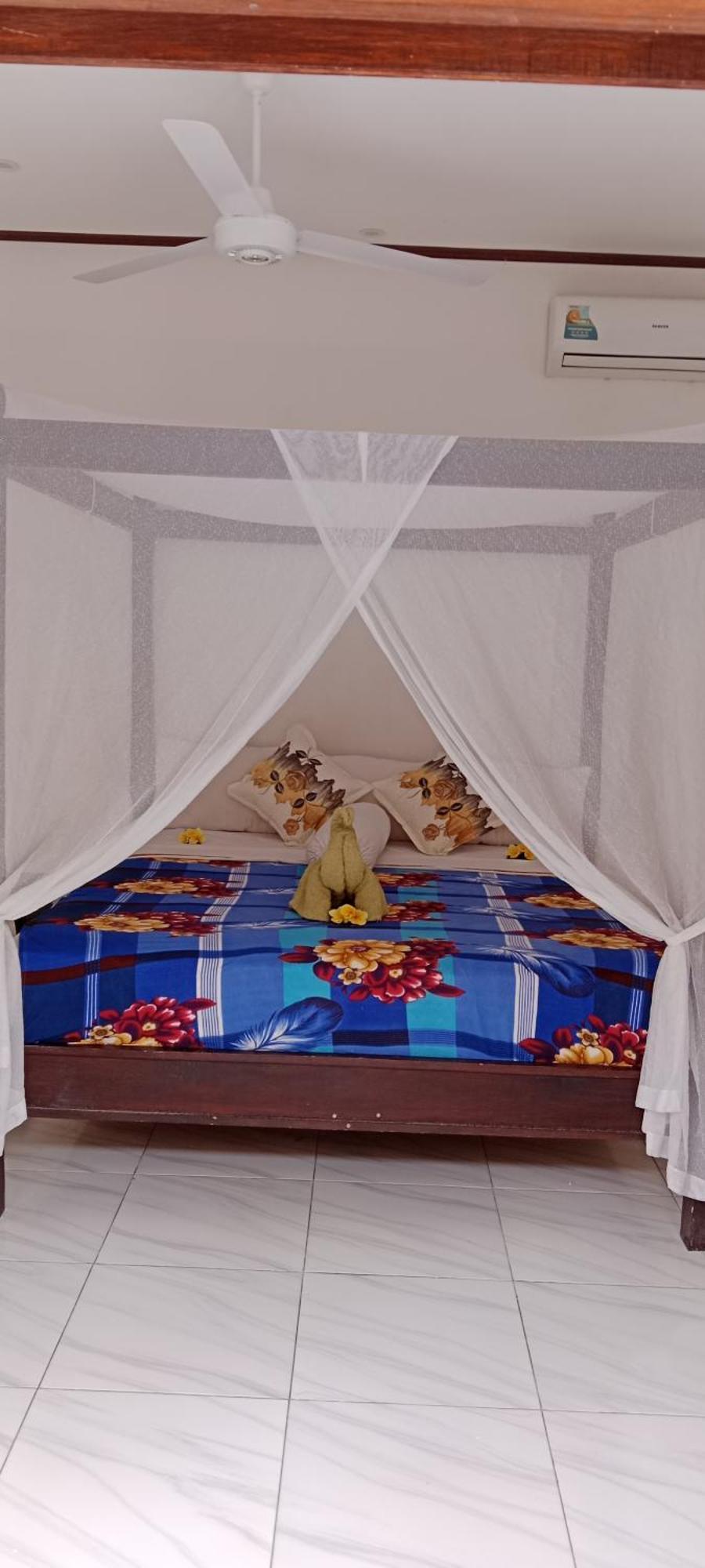 Beten Enjung Home Stay&Waroeng Amed Exterior foto