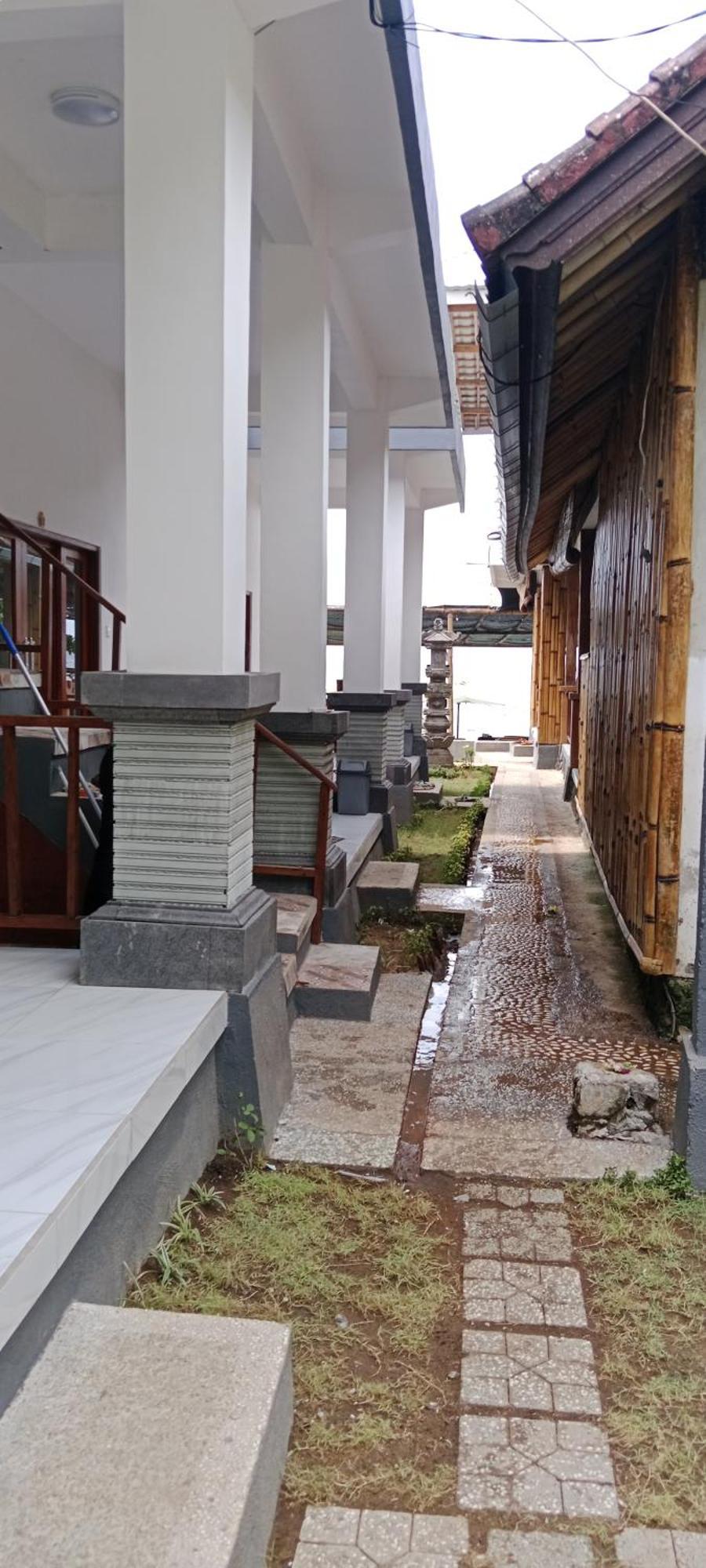 Beten Enjung Home Stay&Waroeng Amed Exterior foto